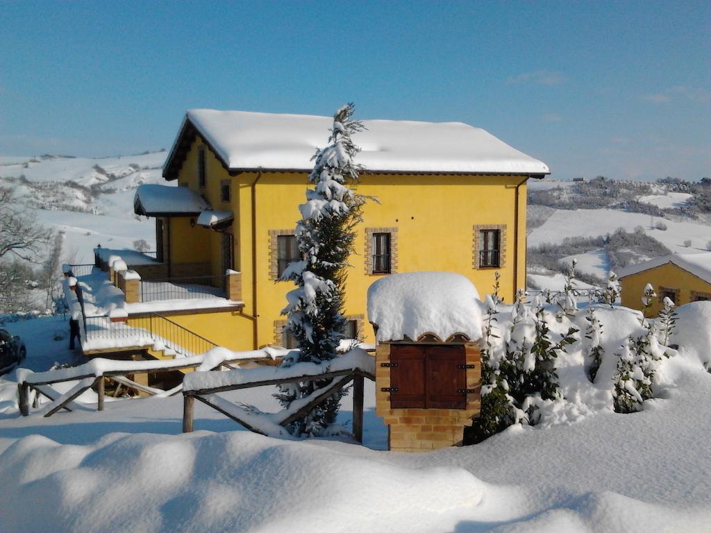 Agriturismo Tre Querce Penna San Giovanni Εξωτερικό φωτογραφία