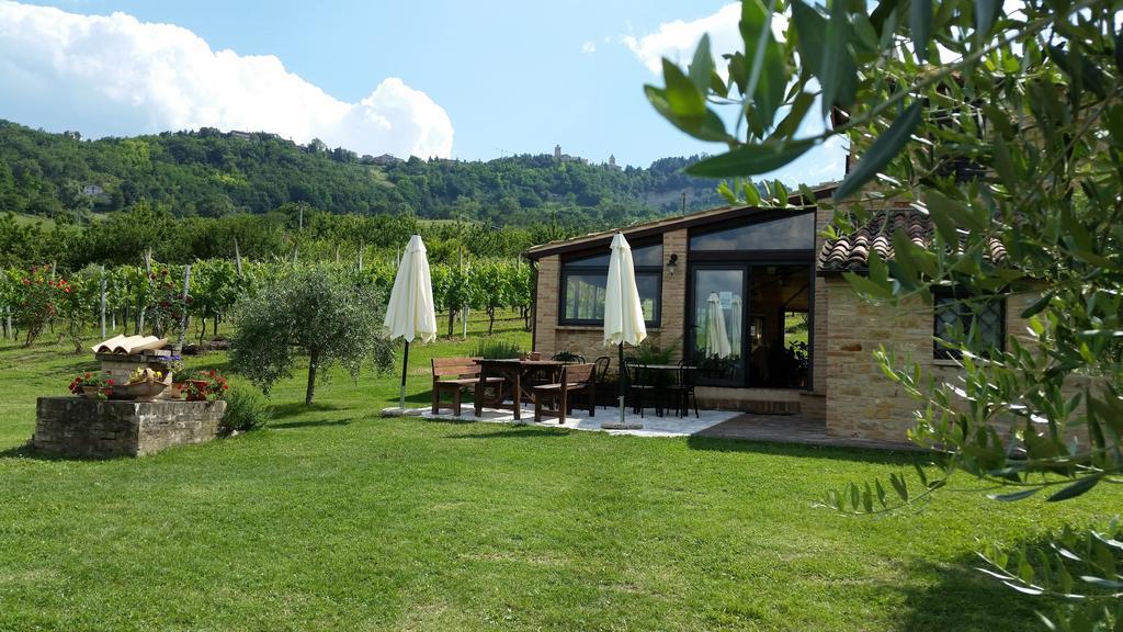 Agriturismo Tre Querce Penna San Giovanni Εξωτερικό φωτογραφία