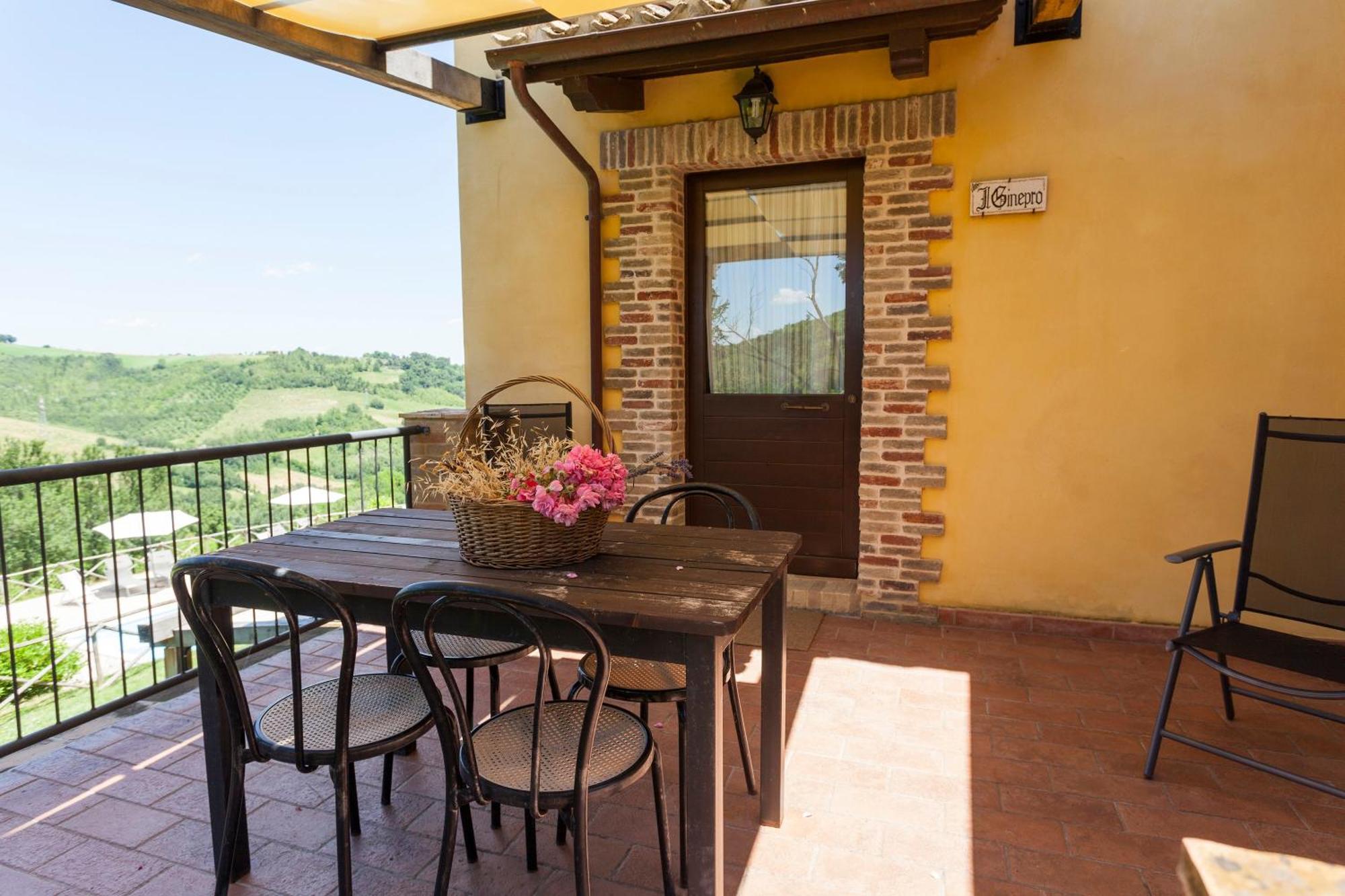 Agriturismo Tre Querce Penna San Giovanni Εξωτερικό φωτογραφία