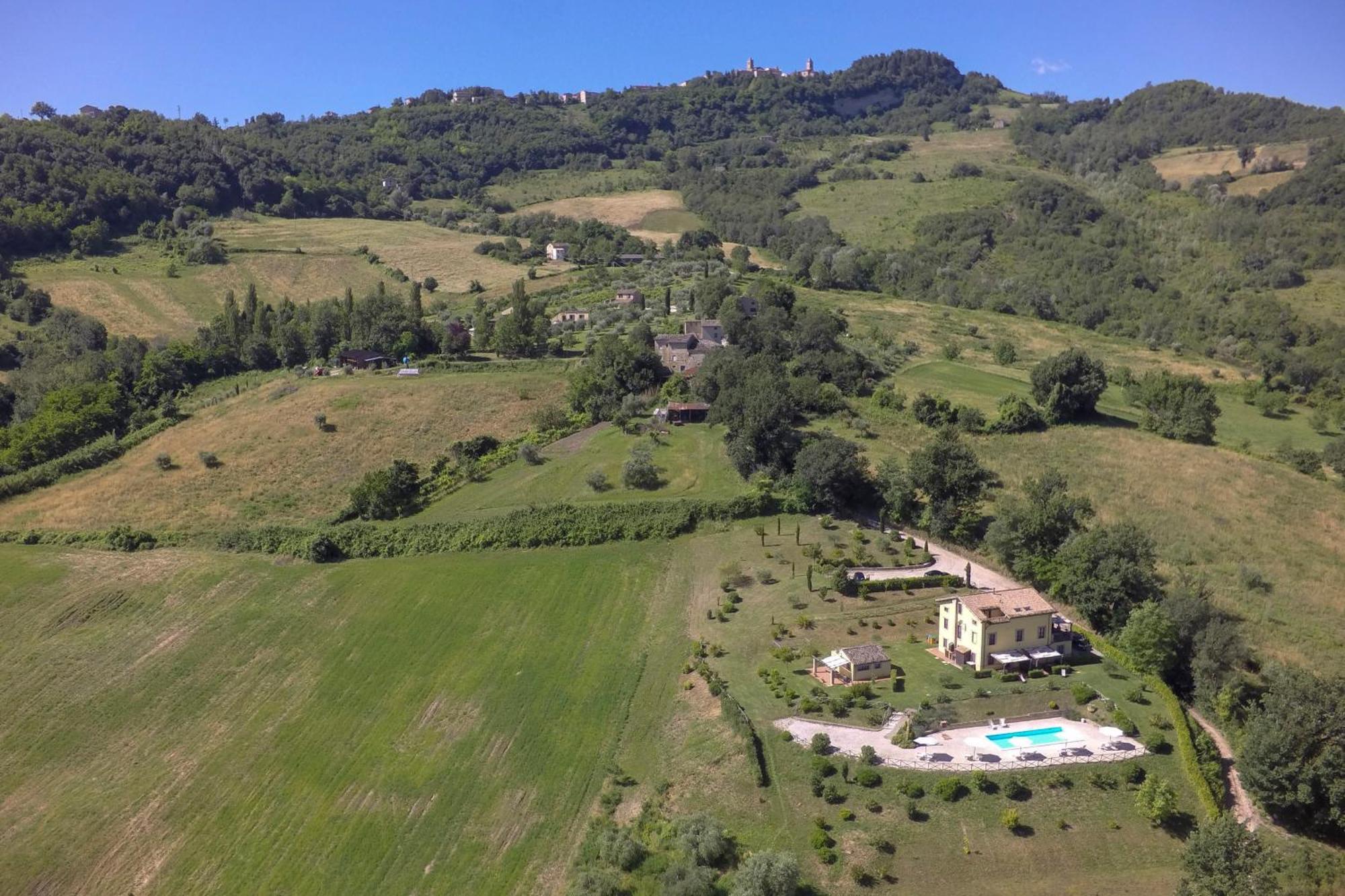 Agriturismo Tre Querce Penna San Giovanni Εξωτερικό φωτογραφία