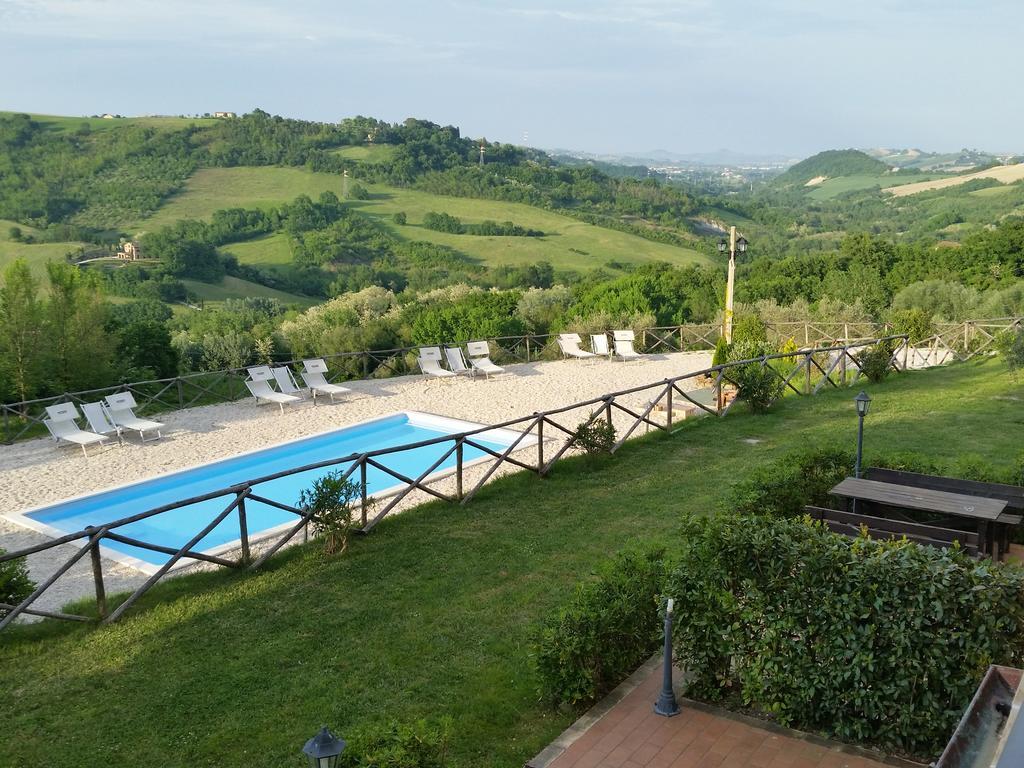 Agriturismo Tre Querce Penna San Giovanni Εξωτερικό φωτογραφία