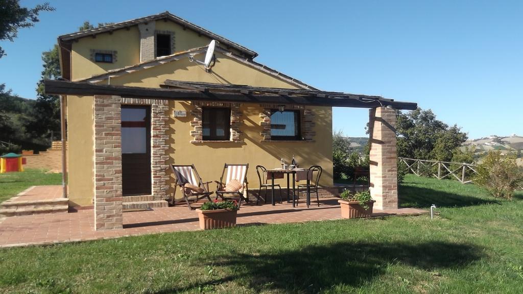 Agriturismo Tre Querce Penna San Giovanni Εξωτερικό φωτογραφία