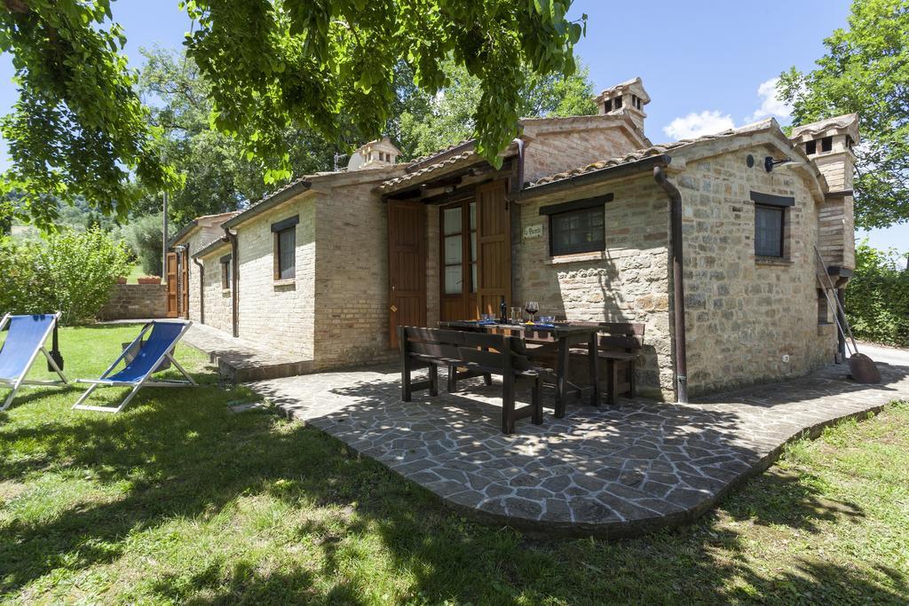 Agriturismo Tre Querce Penna San Giovanni Εξωτερικό φωτογραφία